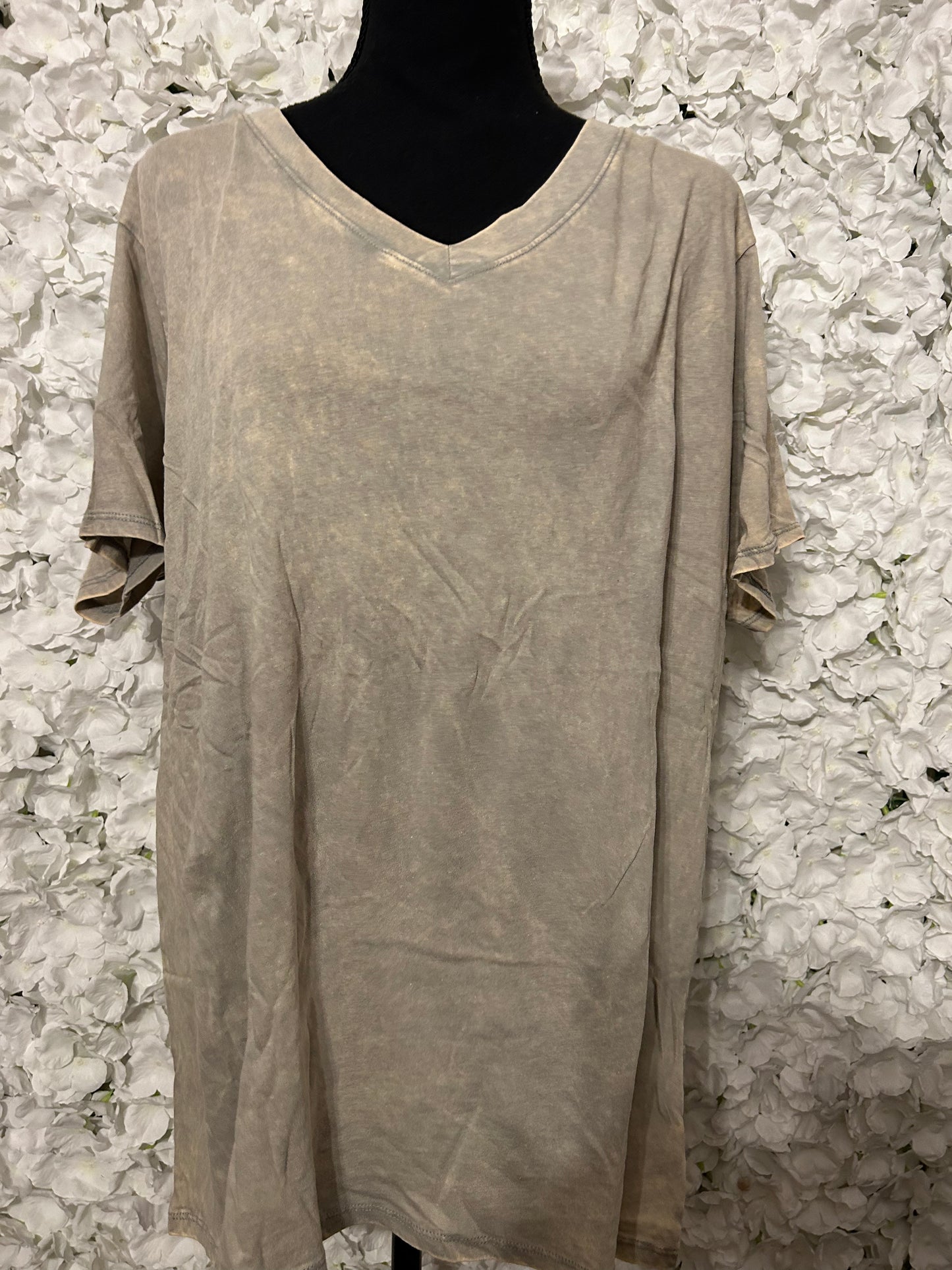 Remi Plus V-Neck Slate Gray Tee