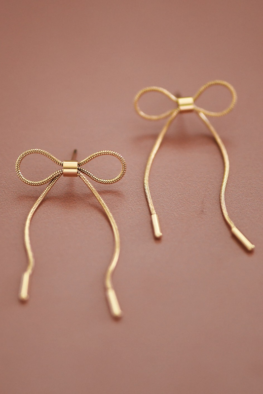 Saylor Dainty Bow Earrings